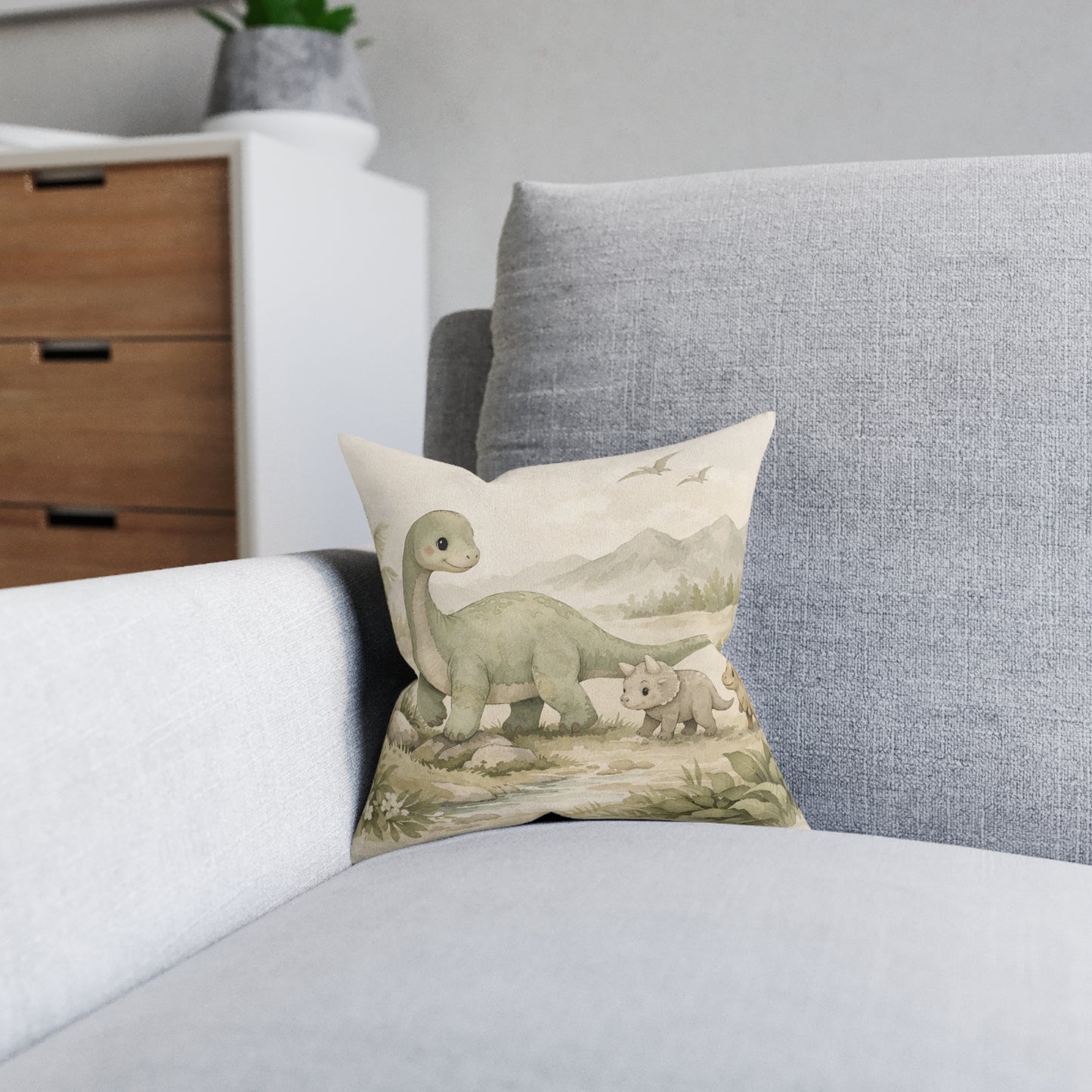Almohada infantil Vintage Dino Verde — Bonito cojín cuadrado de Brontosaurio y Triceratops