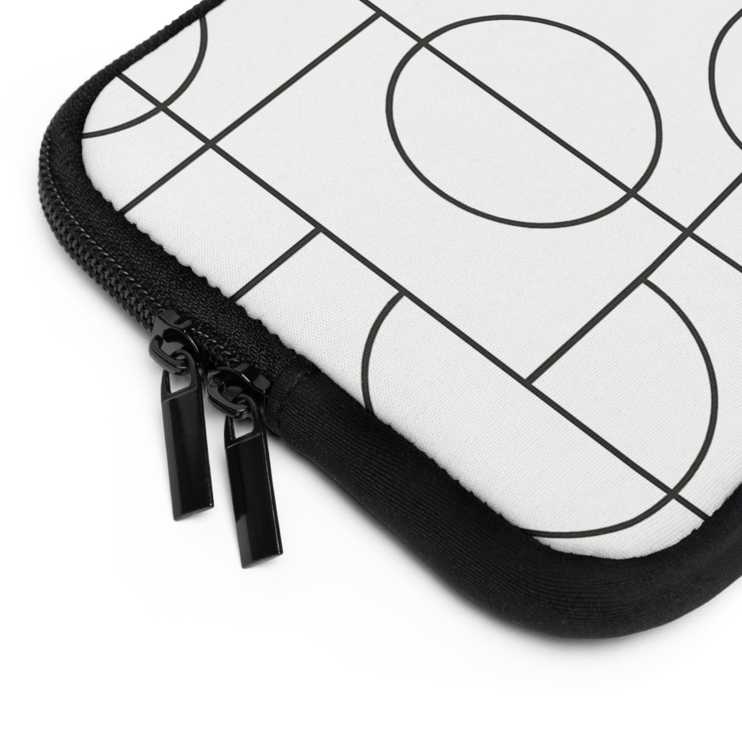 Estampado Geométrico — Colección Artesanal 2025 — Funda para Portátil — Estuche Protector de Neopreno en Blanco y Negro