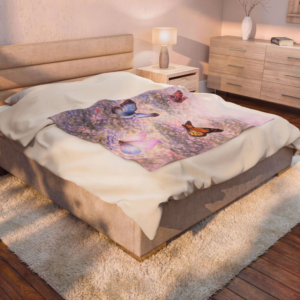 Manta de felpa Butterfly Meadow — Manta suave en tonos pastel para dormitorio, cuarto infantil y regalos acogedores