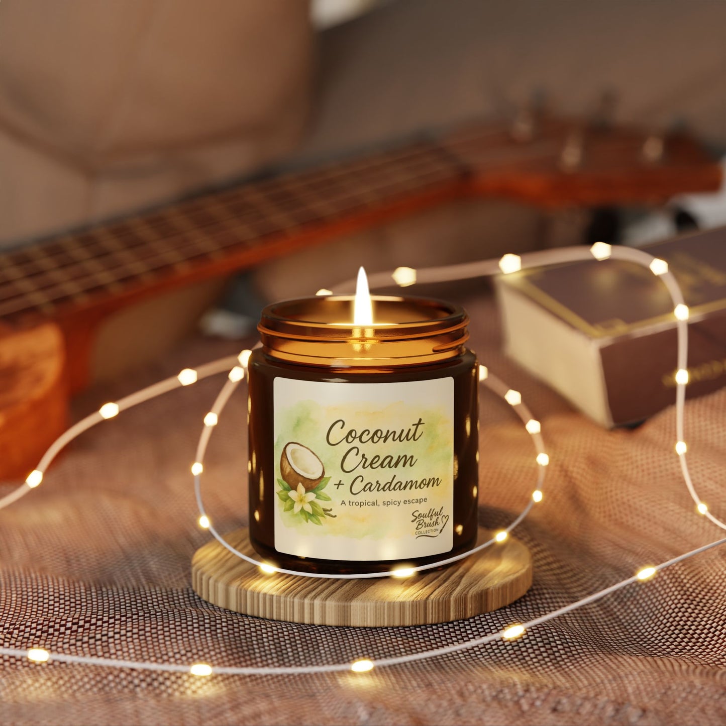 Vela de Soja de Crema de Coco y Cardamomo — Frasco Ámbar (Varios Tamaños)